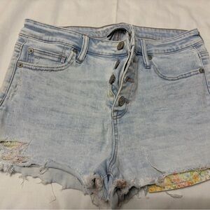 Light Wash Denim Button-Fly Women’s Shorts
